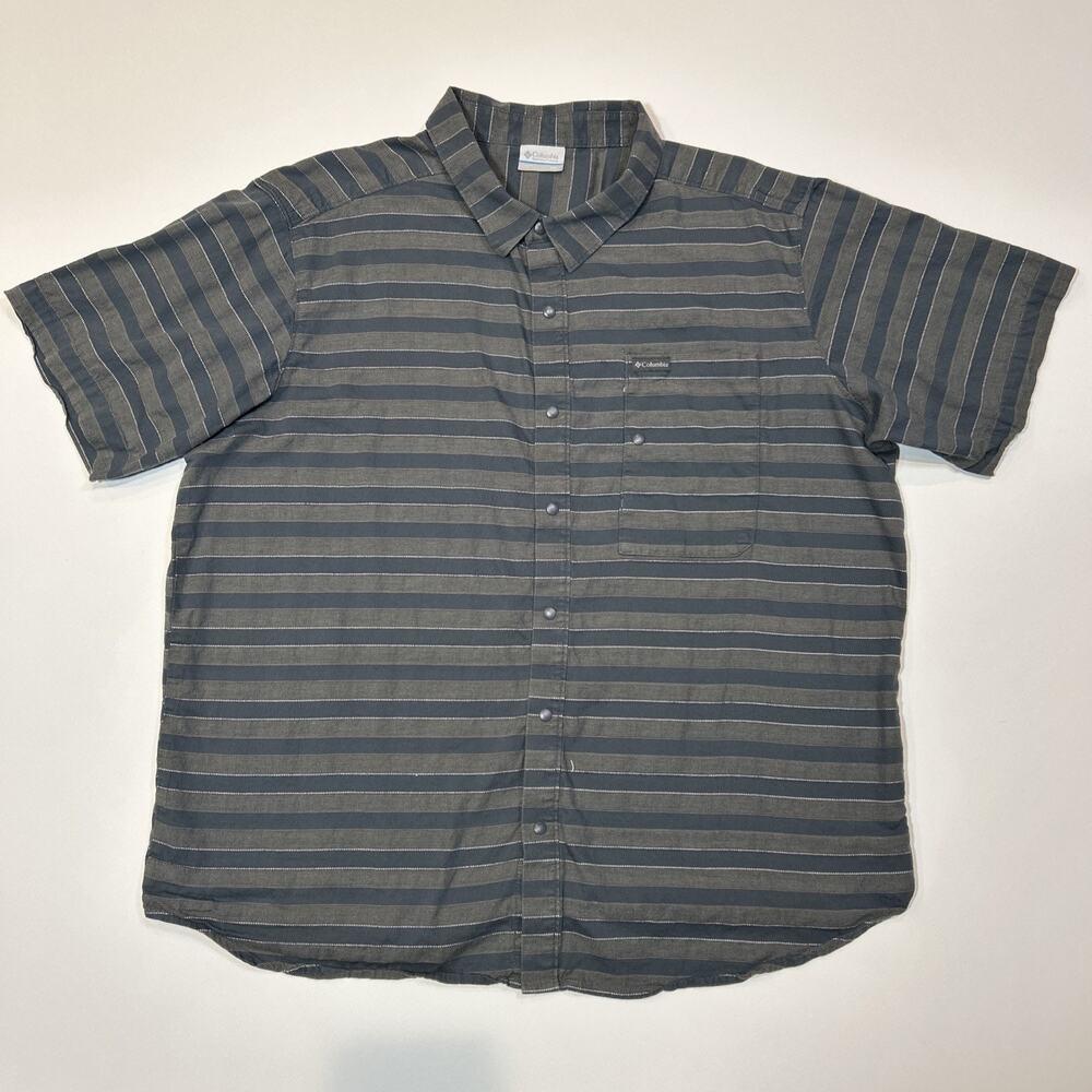 Columbia Mens Shirt Size 2XL XXL Short Sleeve Button Up Snap Outdoor Hiking